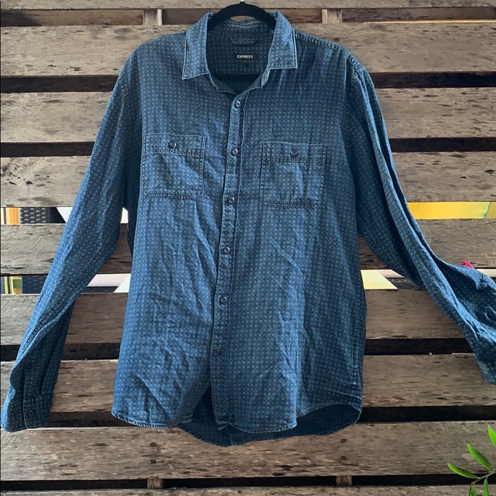 Express long sleeve button down